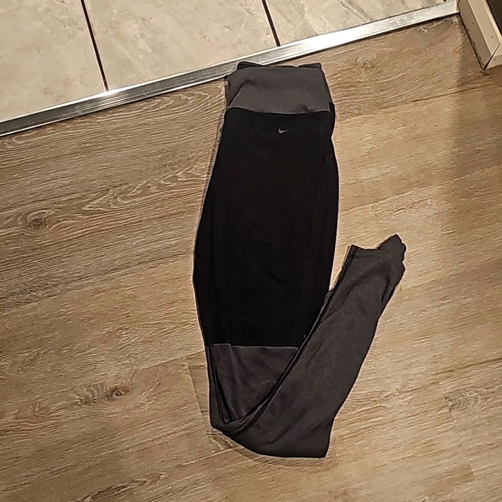 Nike leggings